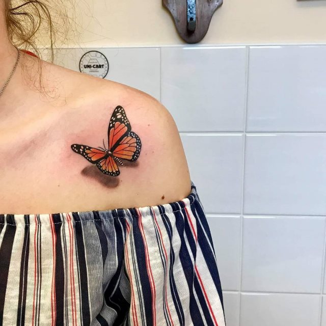 tattoo femenino de mariposa en 3d 43