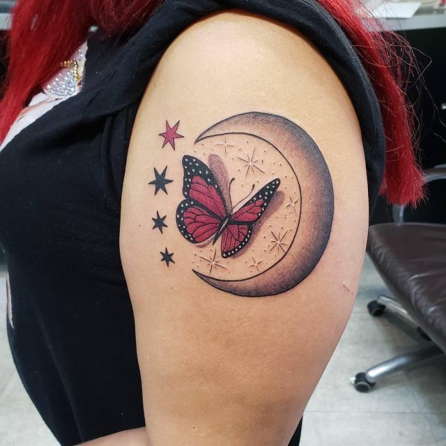 tattoo femenino de mariposa en 3d 79