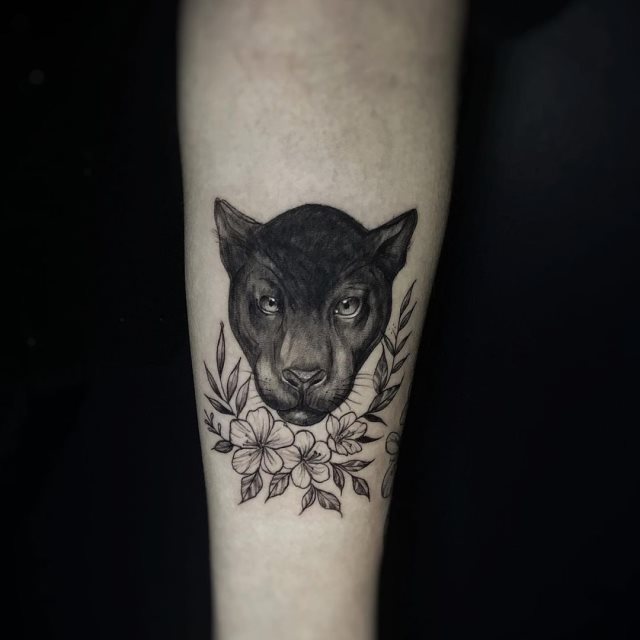 tattoo femenino de pantera 33