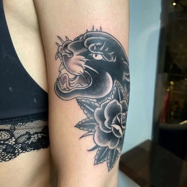 tattoo femenino de pantera 51