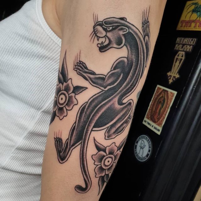 tattoo femenino de pantera 58