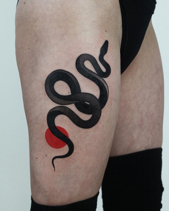 tattoo femenino de serpiente 47