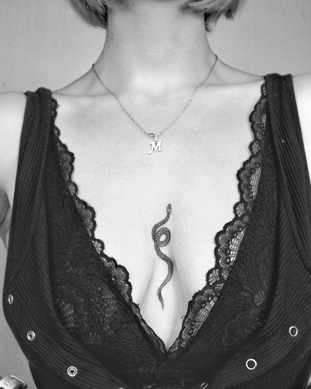 tattoo femenino de serpiente 49