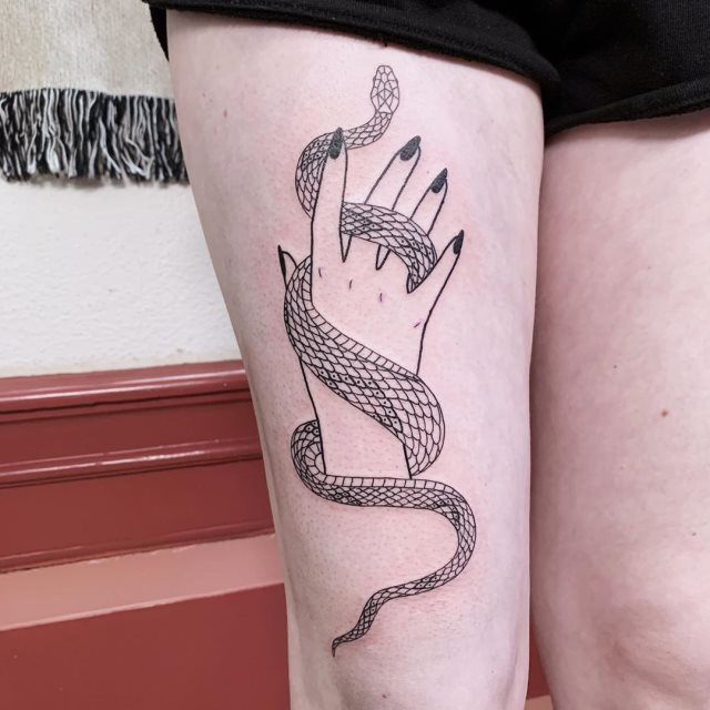 tattoo femenino de serpiente 58