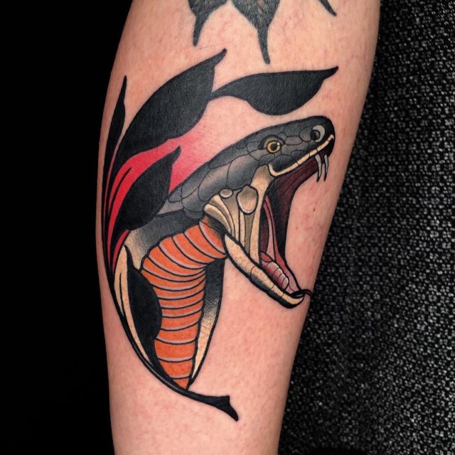 tattoo femenino de serpiente 61