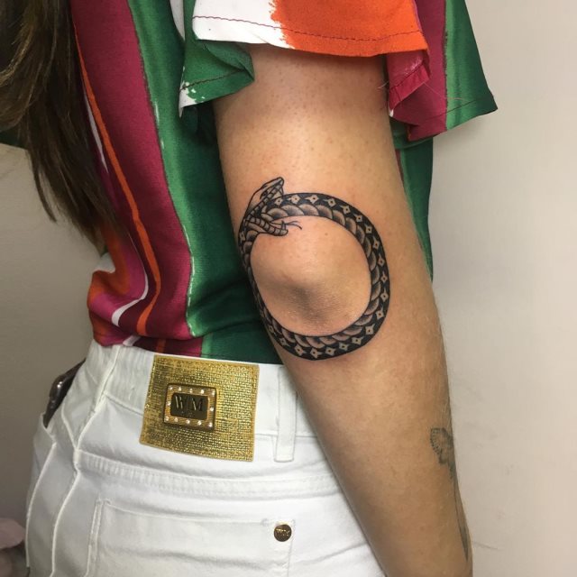 tattoo femenino de serpiente 68