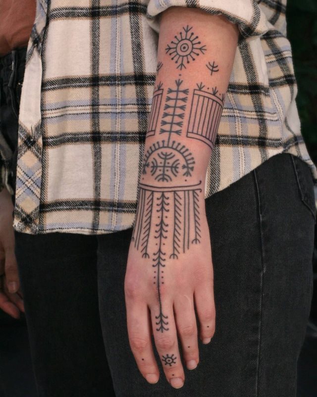 tattoo femenino de tribal 07