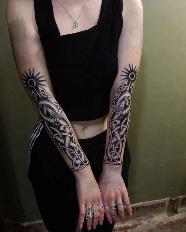 tattoo femenino de tribal 23