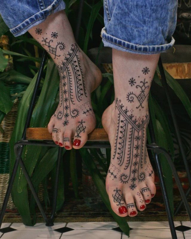 tattoo femenino de tribal 43