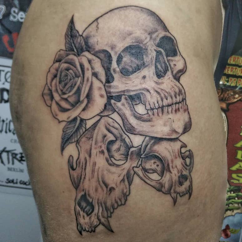 tattoo femenino de una calavera 44