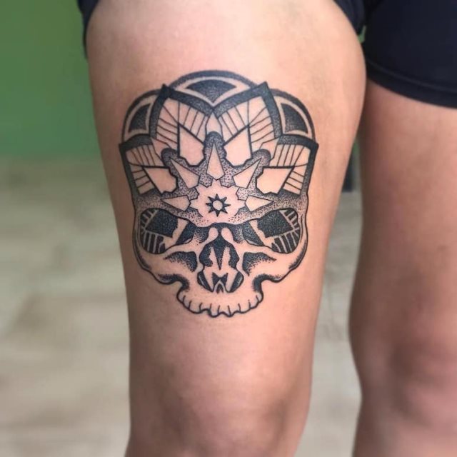 tattoo femenino de una calavera 54