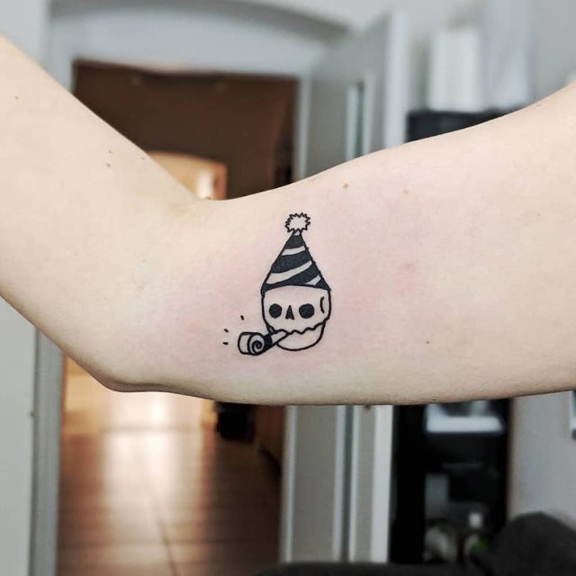 tattoo femenino de una calavera 64