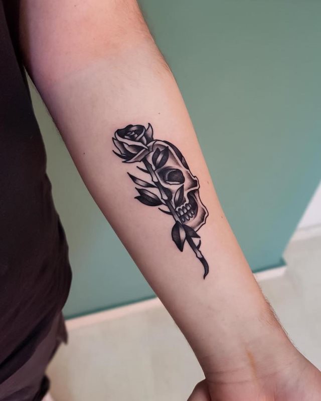tattoo femenino de una calavera 66