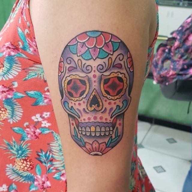 tattoo femenino de una calavera 73