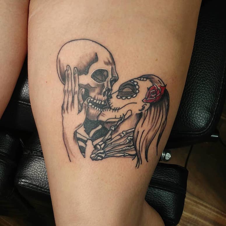 tattoo femenino de una calavera 83