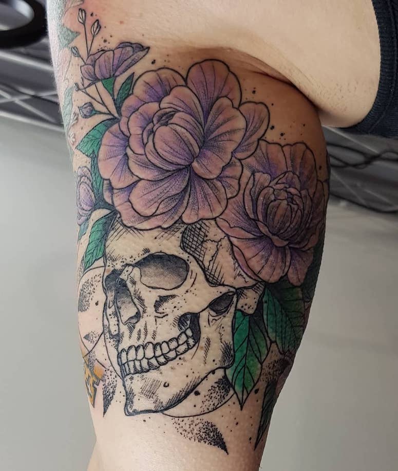tattoo femenino de una calavera 89