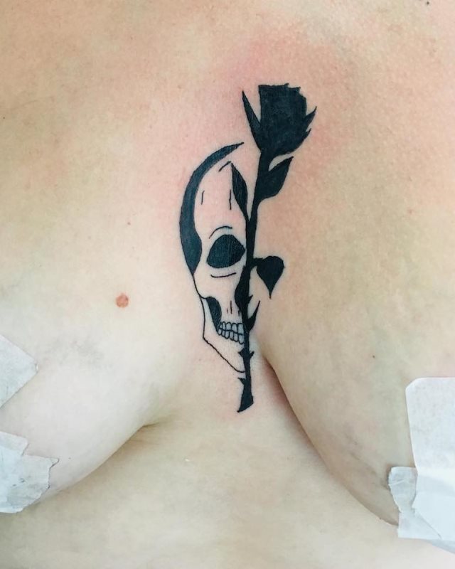 tattoo femenino de una calavera 90