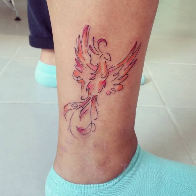 tattoo femenino del fenix 15