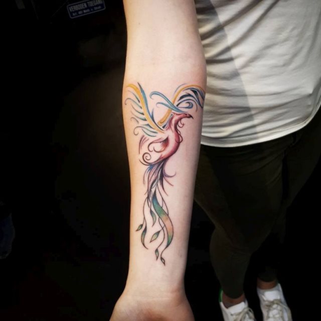 tattoo femenino del fenix 20
