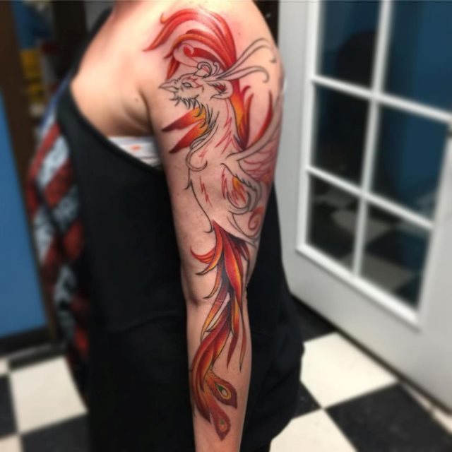 tattoo femenino del fenix 40