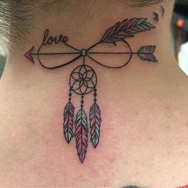 tattoo femenino del infinito 11