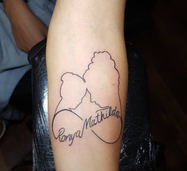 tattoo femenino del infinito 22