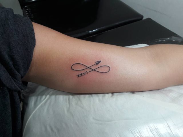 tattoo femenino del infinito 34