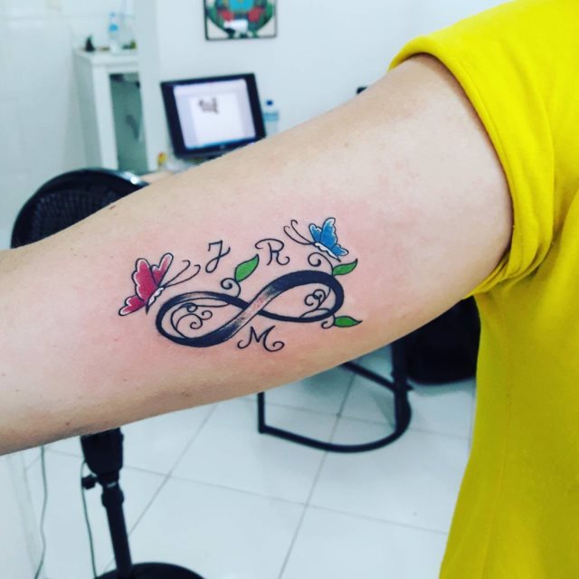 tattoo femenino del infinito 47