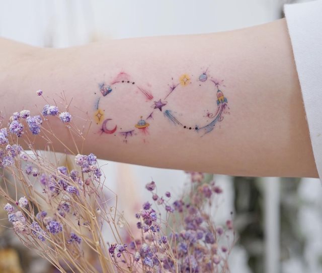tattoo femenino del infinito 68