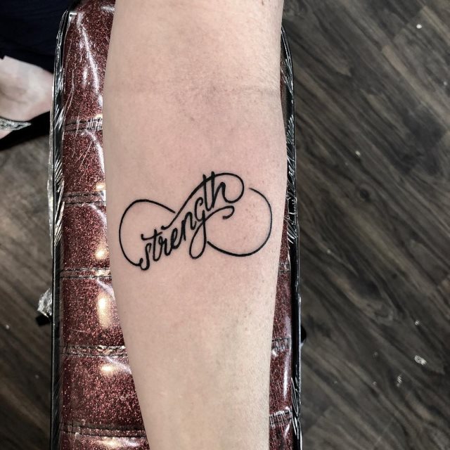 tattoo femenino del infinito 73