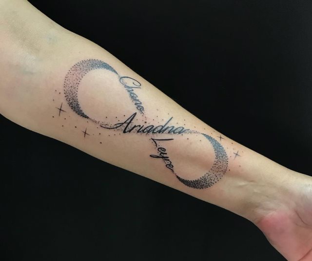 tattoo femenino del infinito 76