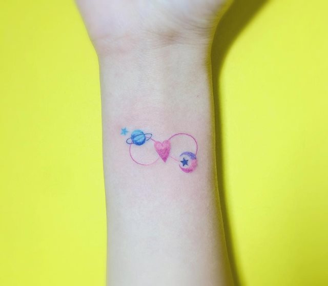 tattoo femenino del infinito 78
