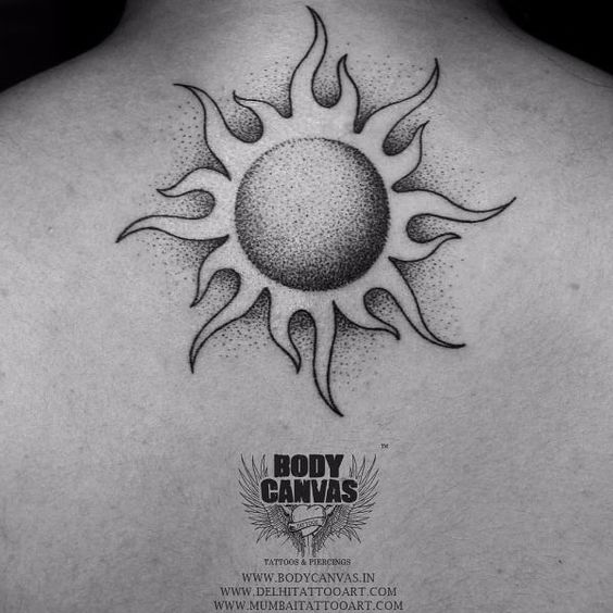 tattoo femenino del sol 15