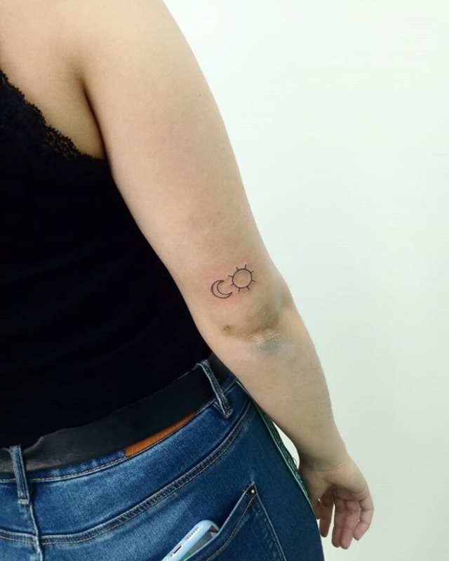 tattoo femenino del sol 18