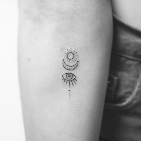 tattoo femenino del sol 21