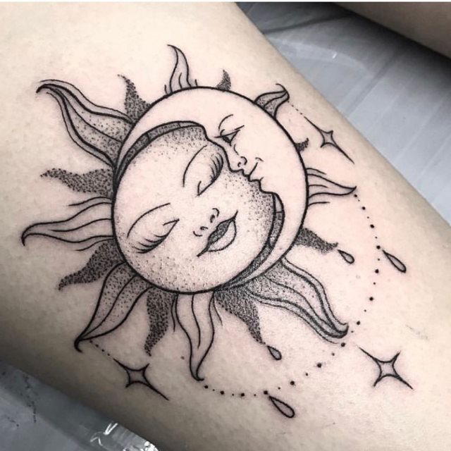 tattoo femenino del sol y la luna 100