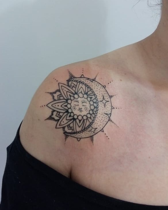 tattoo femenino del sol y la luna 39