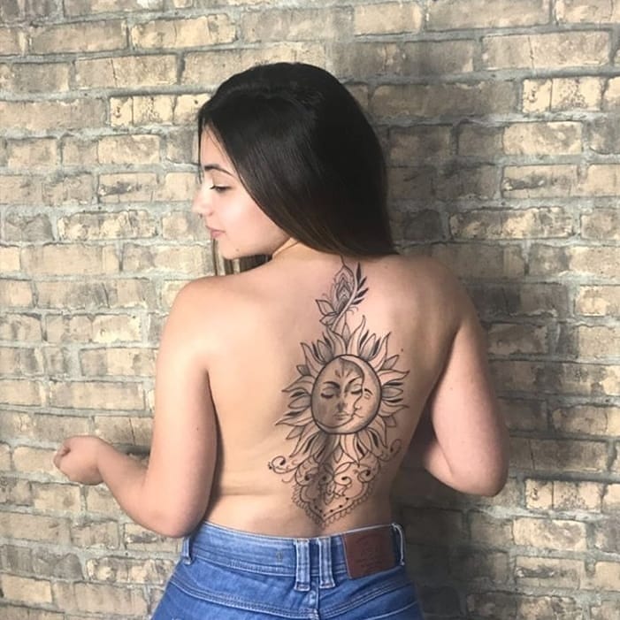 tattoo femenino del sol y la luna 55