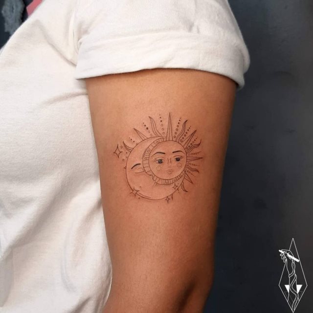 tattoo femenino del sol y la luna 57