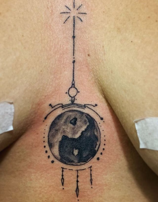 tattoo femenino del yin y yang 09