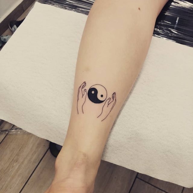 tattoo femenino del yin y yang 18