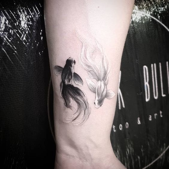 tattoo femenino del yin y yang 22