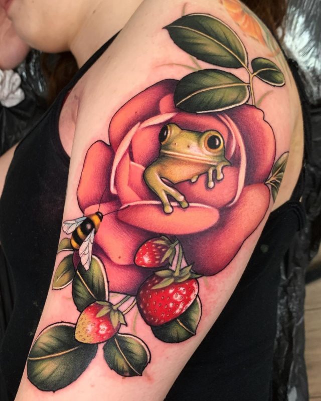 tattoo femenino flor 25