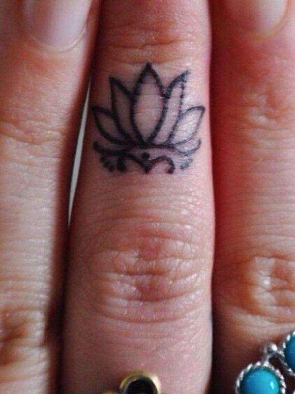 tattoo femenino flor de lotus 15