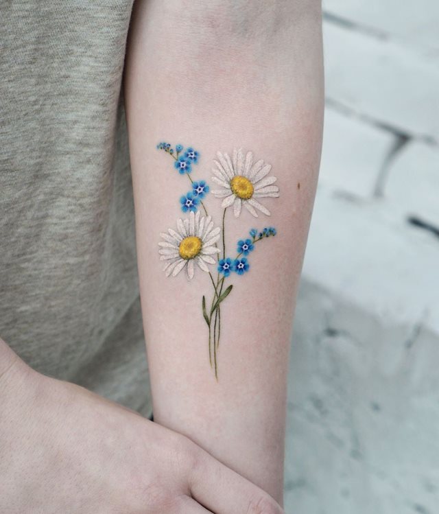 tattoo femenino flor para el brazo 34