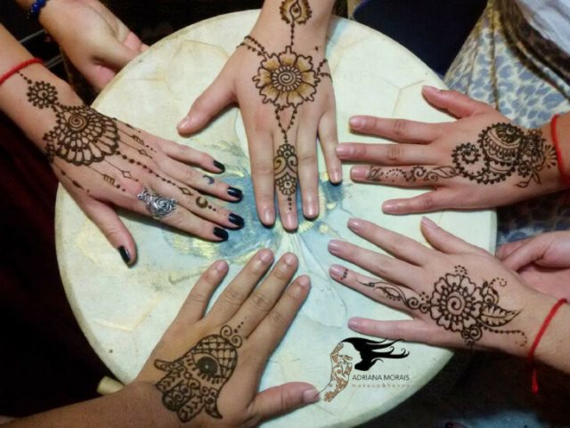 tattoo femenino hecho de henna 37