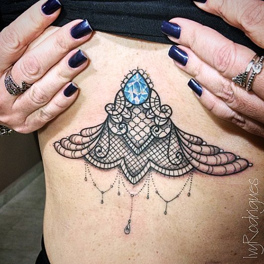 tattoo femenino hindu 08