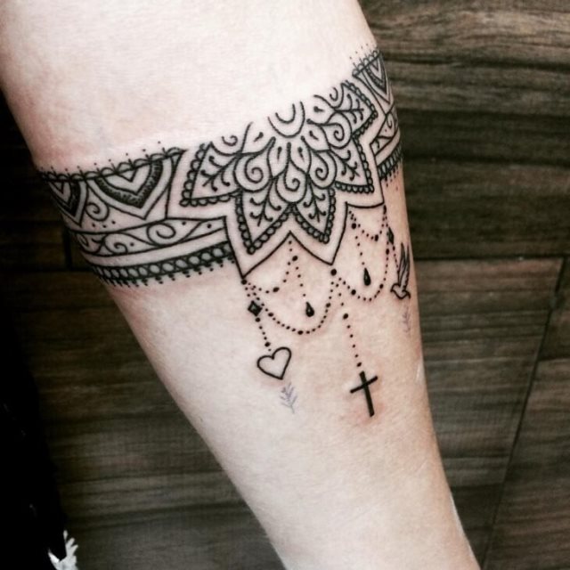 tattoo femenino hindu 13