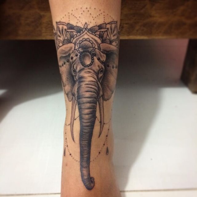 tattoo femenino hindu 47