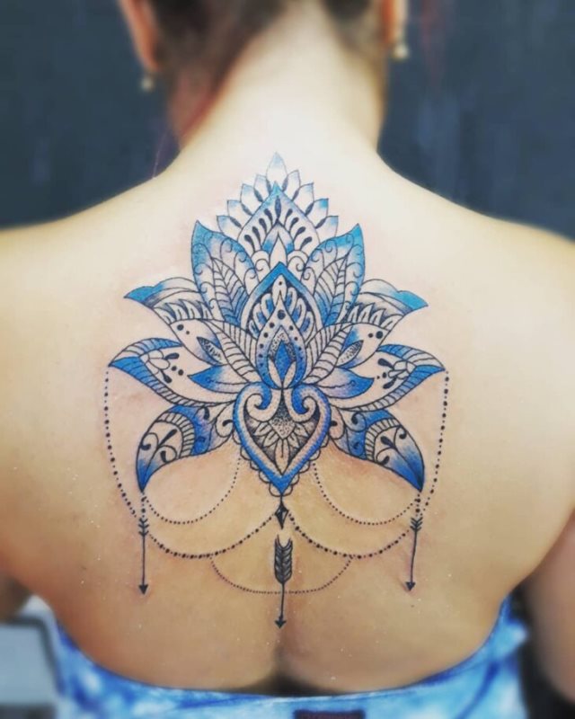 tattoo femenino hindu 68